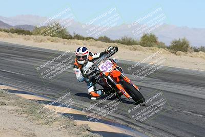 media/Dec-01-2025-Moto Forza (Mon) [[2daa91e15f]]/2-Intermediate Group/Session 4 (Turn 10 Inside)/